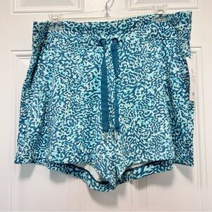 Athleta Teal and White Balance 4” Patterned Drawstring Shortie SZ 2X